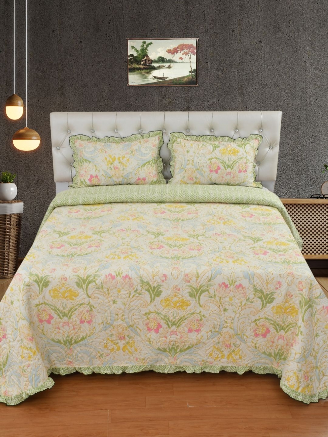 

BREVARD Green & White Printed Double Queen Bed With 2 Pillow Covers