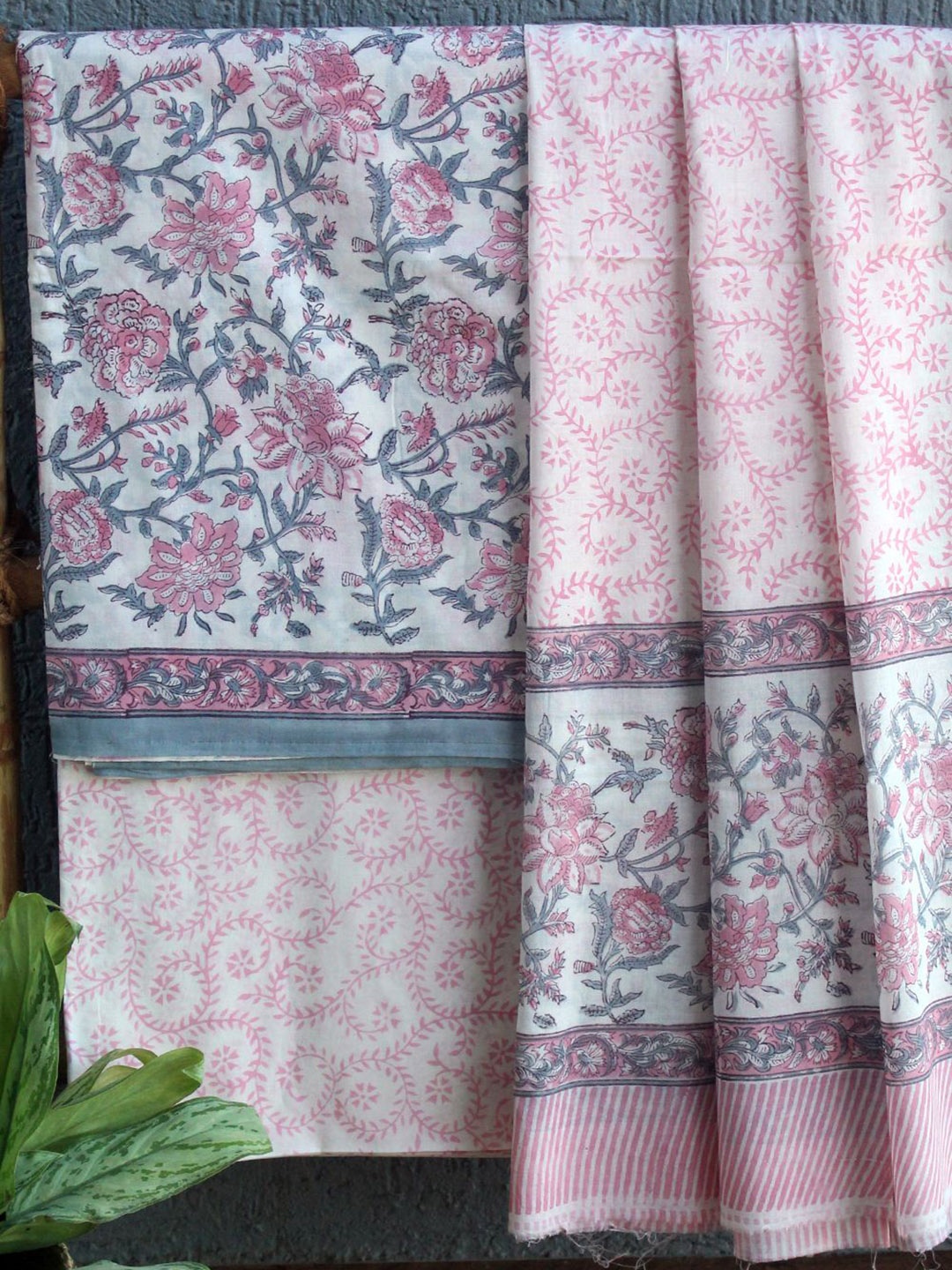 

Weaves of Tradition Printed Pure Cotton Unstitched Dress Material, White