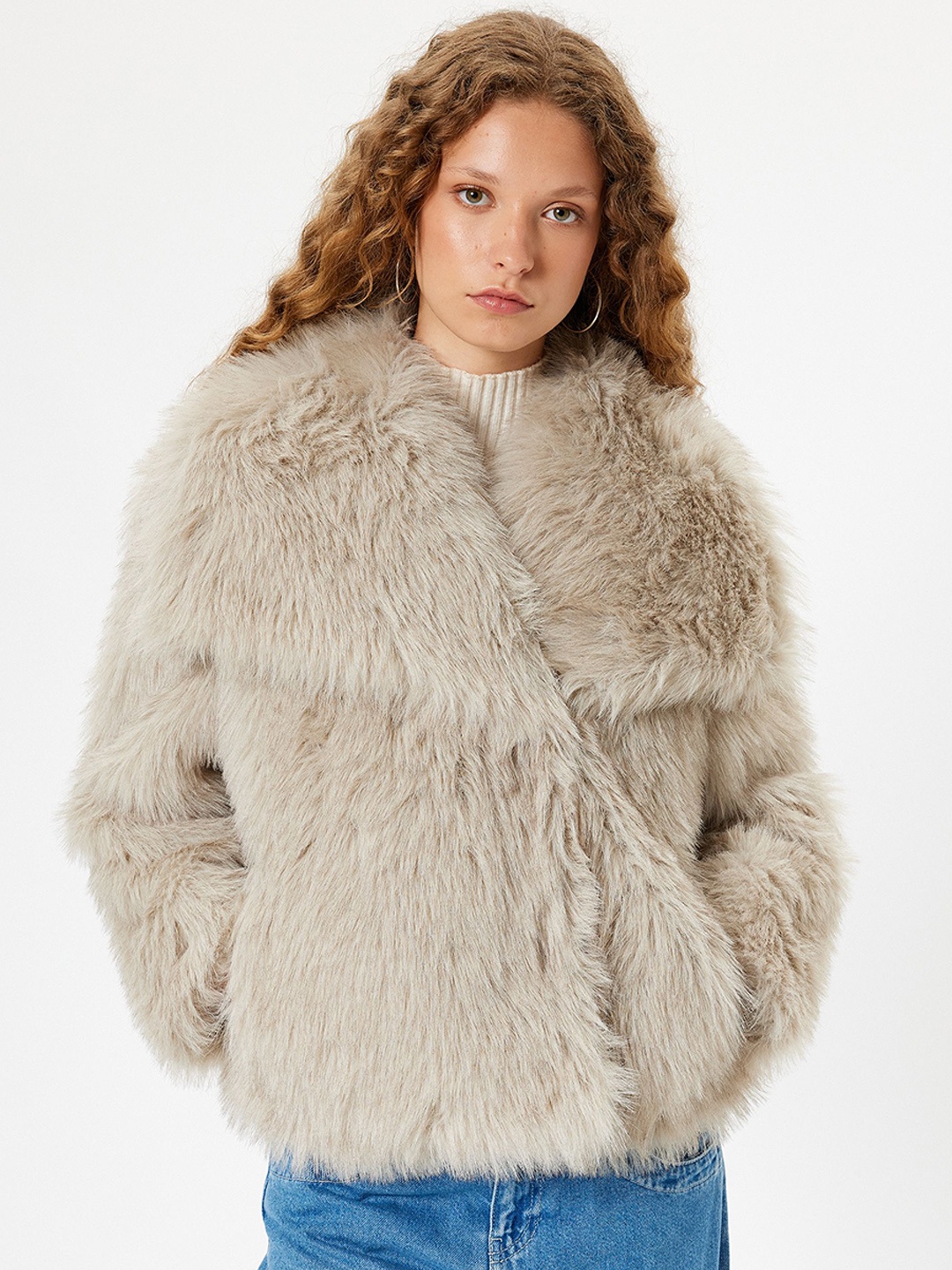 

Koton Women Faux Fur TrimTailored Jacket, Beige