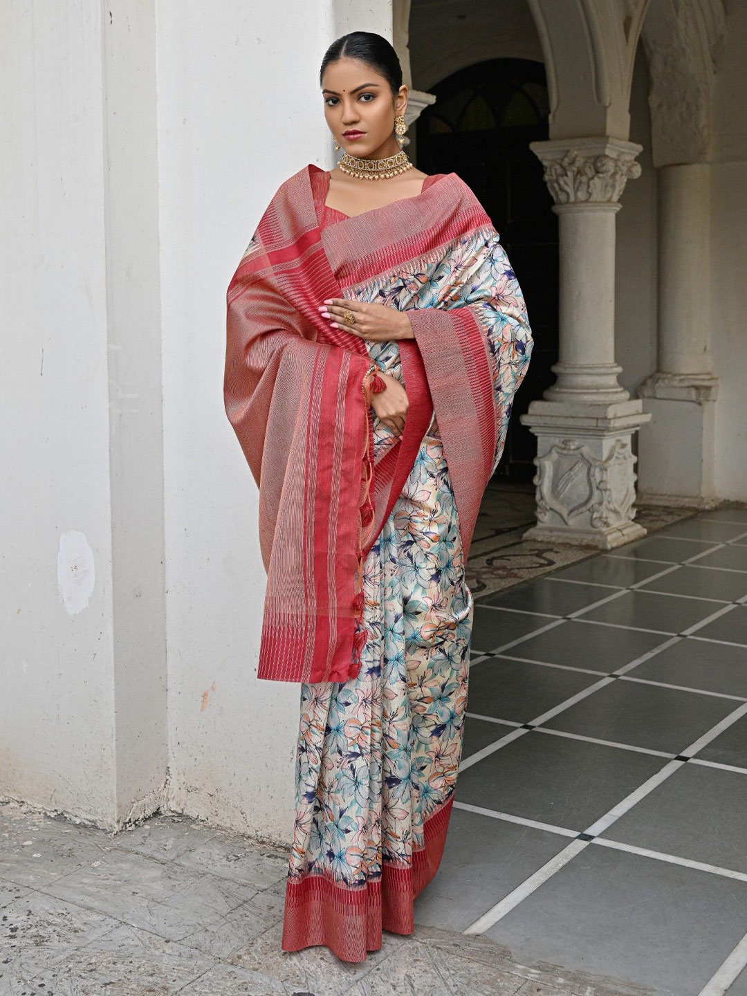 

Kandora Woven Design Pure Silk Banarasi Saree, White
