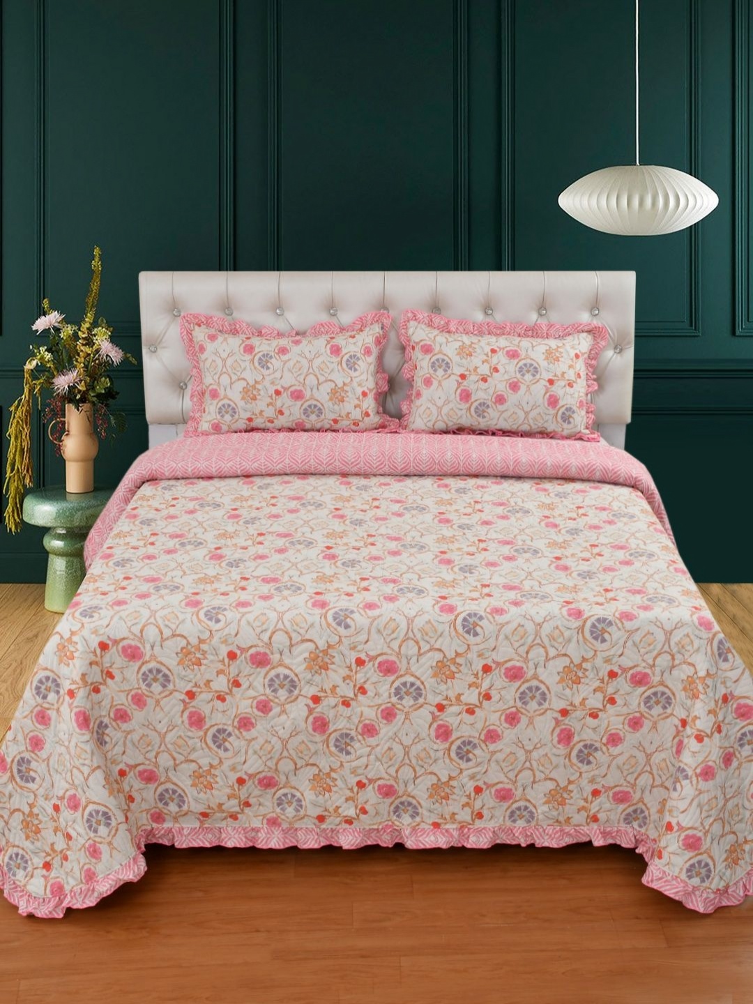 

MORADO White & Peach Color Printed Bed Covers With 2 Pillow Cover 180-249 TC