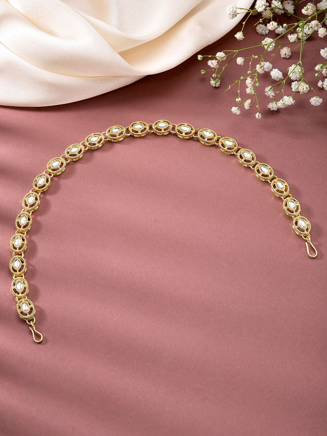 

Peora Gold-Plated Kundan Studded Mathapatti Sheeshphool Head Jewellery