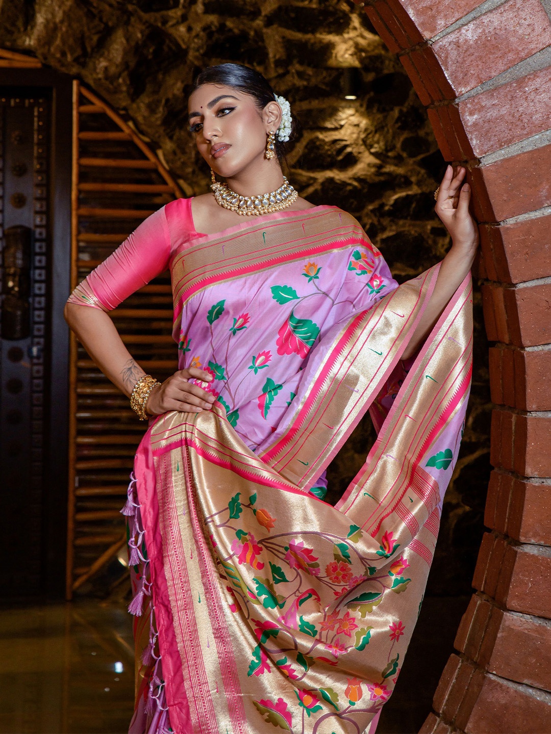 

Kandora Woven Design Zari Pure Silk Banarasi Saree, Lavender