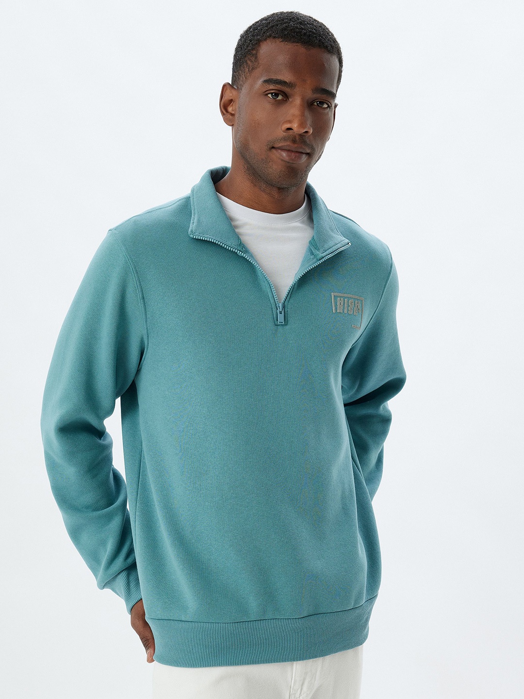 

Koton Men Solid Mock Collar Cotton Pullover Sweatshirt, Maroon
