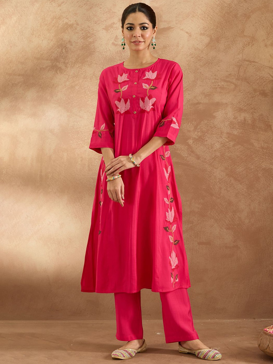 

Indo Era Women Ethnic Motifs Embroidered Thread Work Pure Cotton Kurta with Trousers, Pink