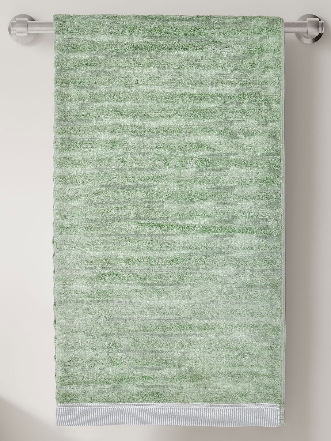 

haus & kinder Green & White Striped Bamboo 600 GSM Bath Towel