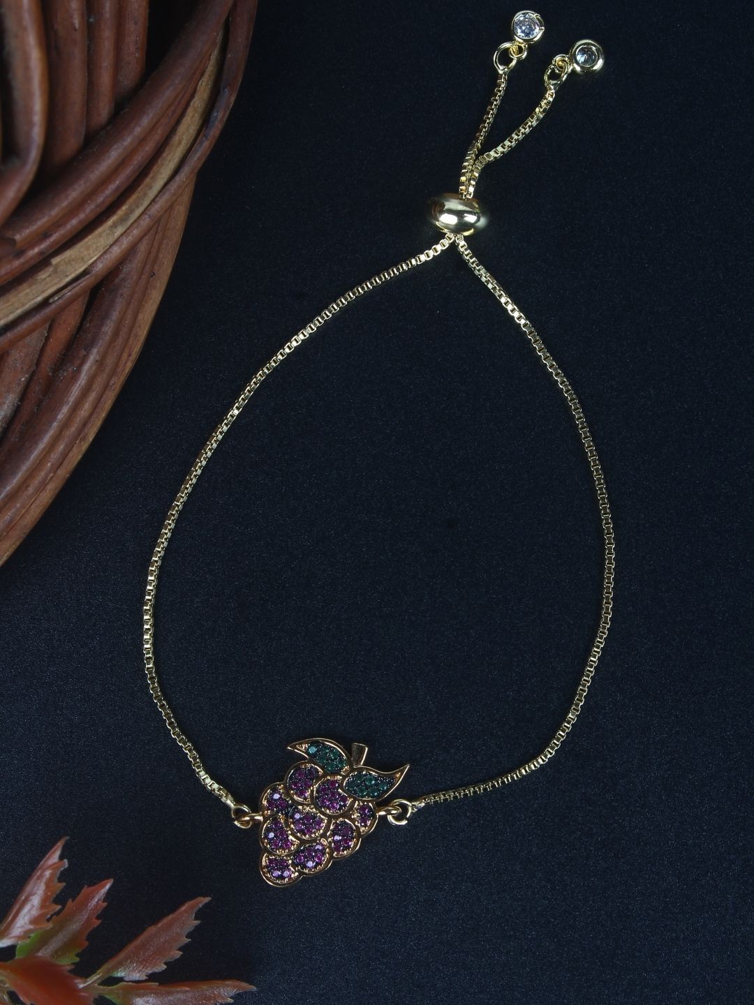 

KPOP Gold-Plated Cubic Zirconia Studded Charm Bracelet