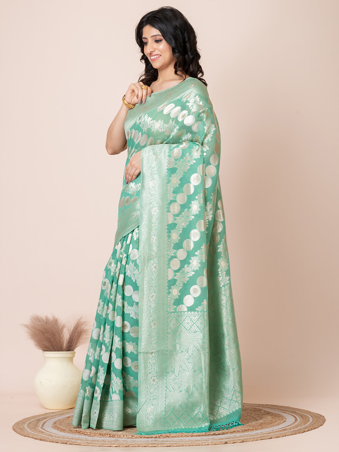 

HOUSE OF ARLI Ethnic Motifs Zari Organza Banarasi Saree, Green
