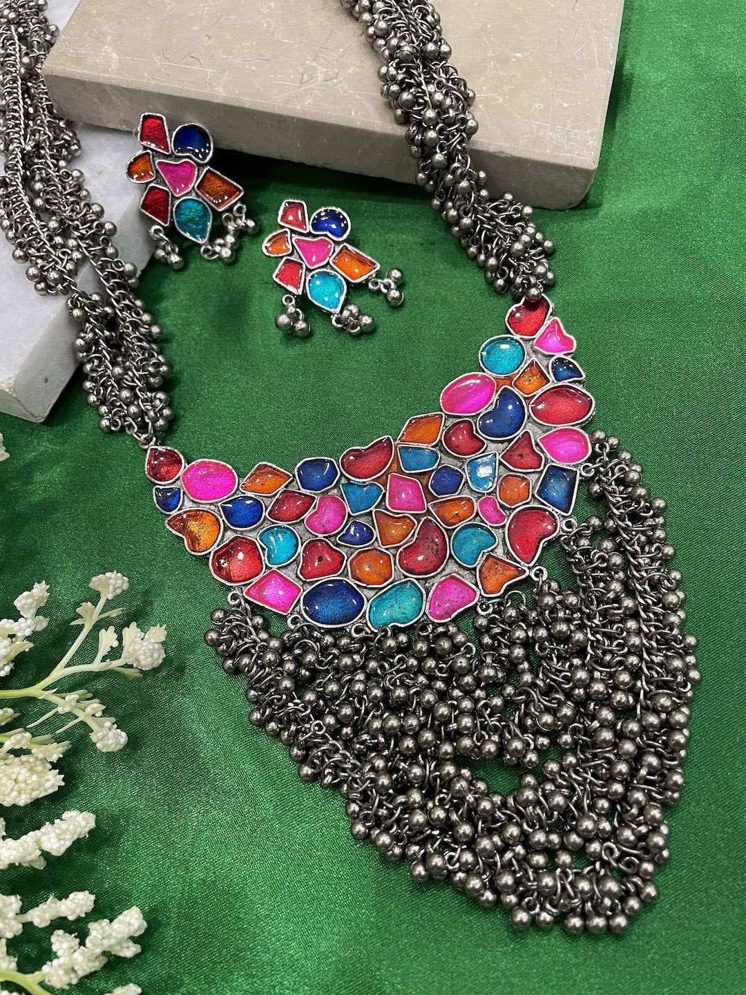 

Digital Dress Room Silver Plated Kundan Stone Studded Necklace & Earrings