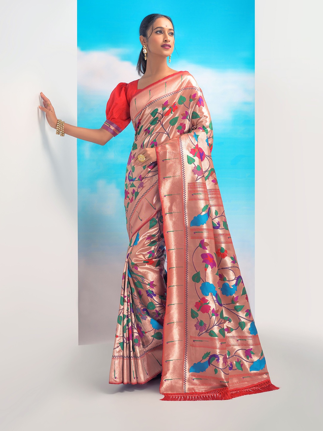 

Kandora Ethnic Motifs Zari Pure Silk Traditional Banarasi Saree, Red