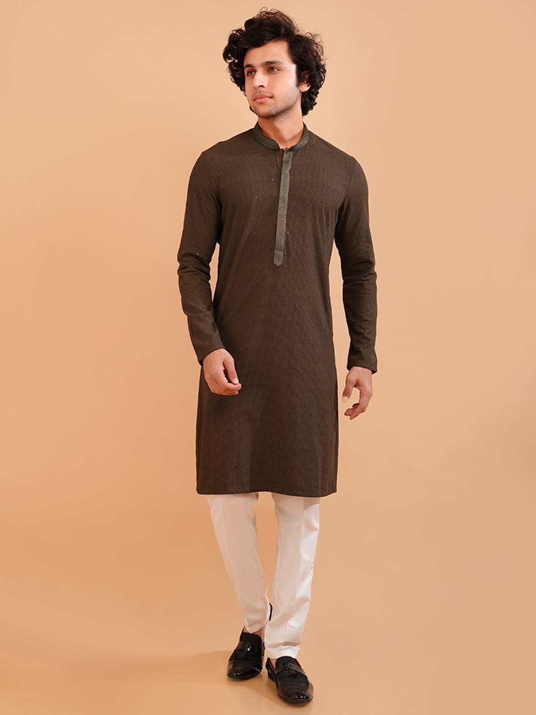 

azania Men Embroidered Thread Work Kurta, Brown