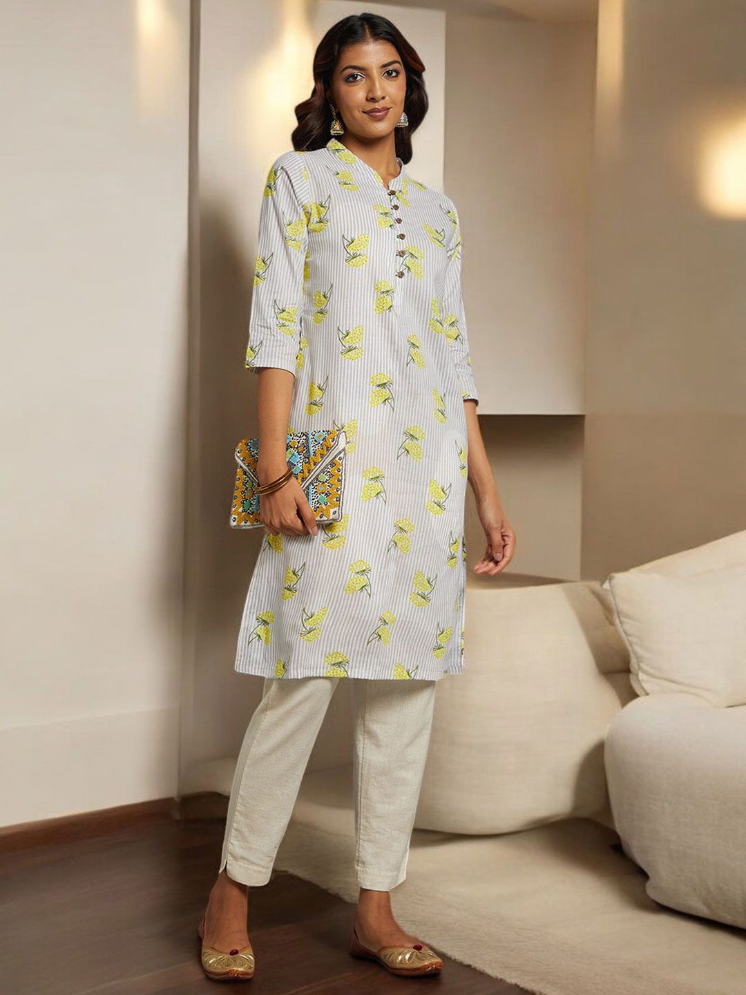 

Chandbaali Floral Printed Pure Cotton Kurta, White