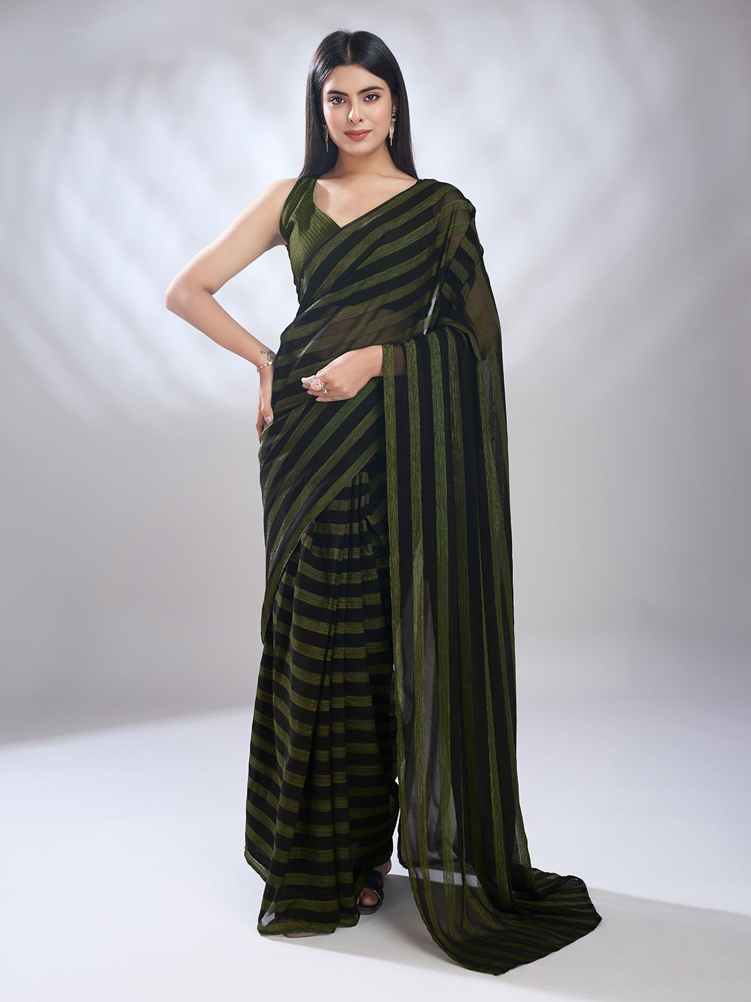 

Rekha Maniyar StripedPrinted Ready to Wear Leheriya Saree, Green