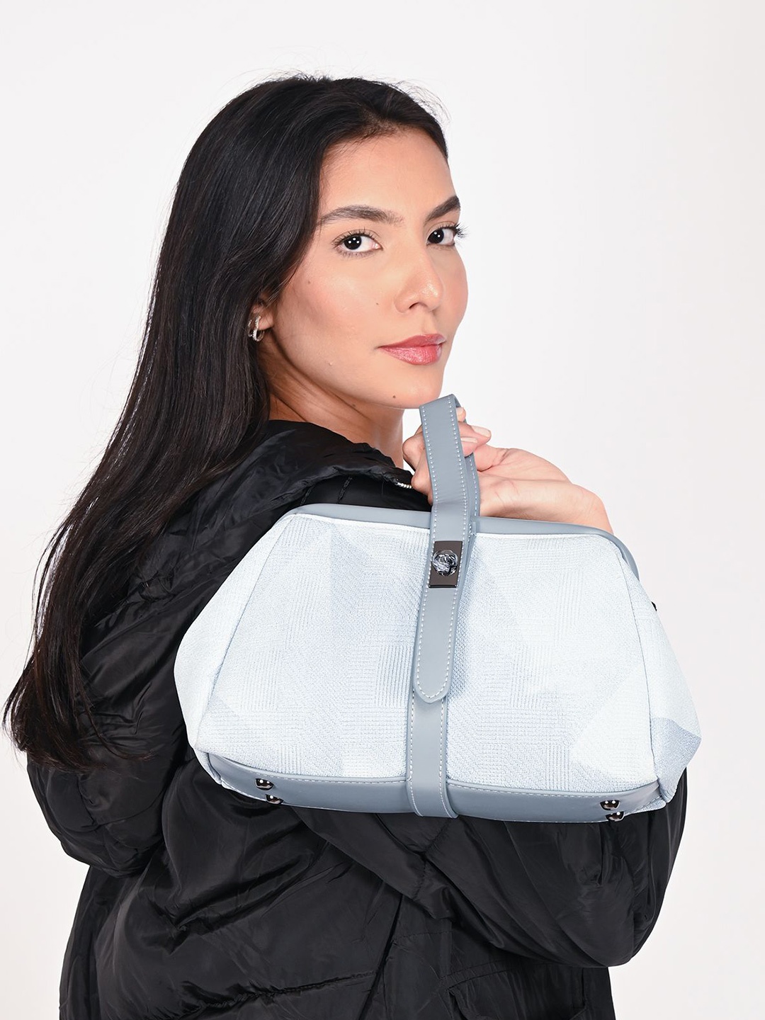 

ODETTE Women Solid Structured Handheld Bag, Blue