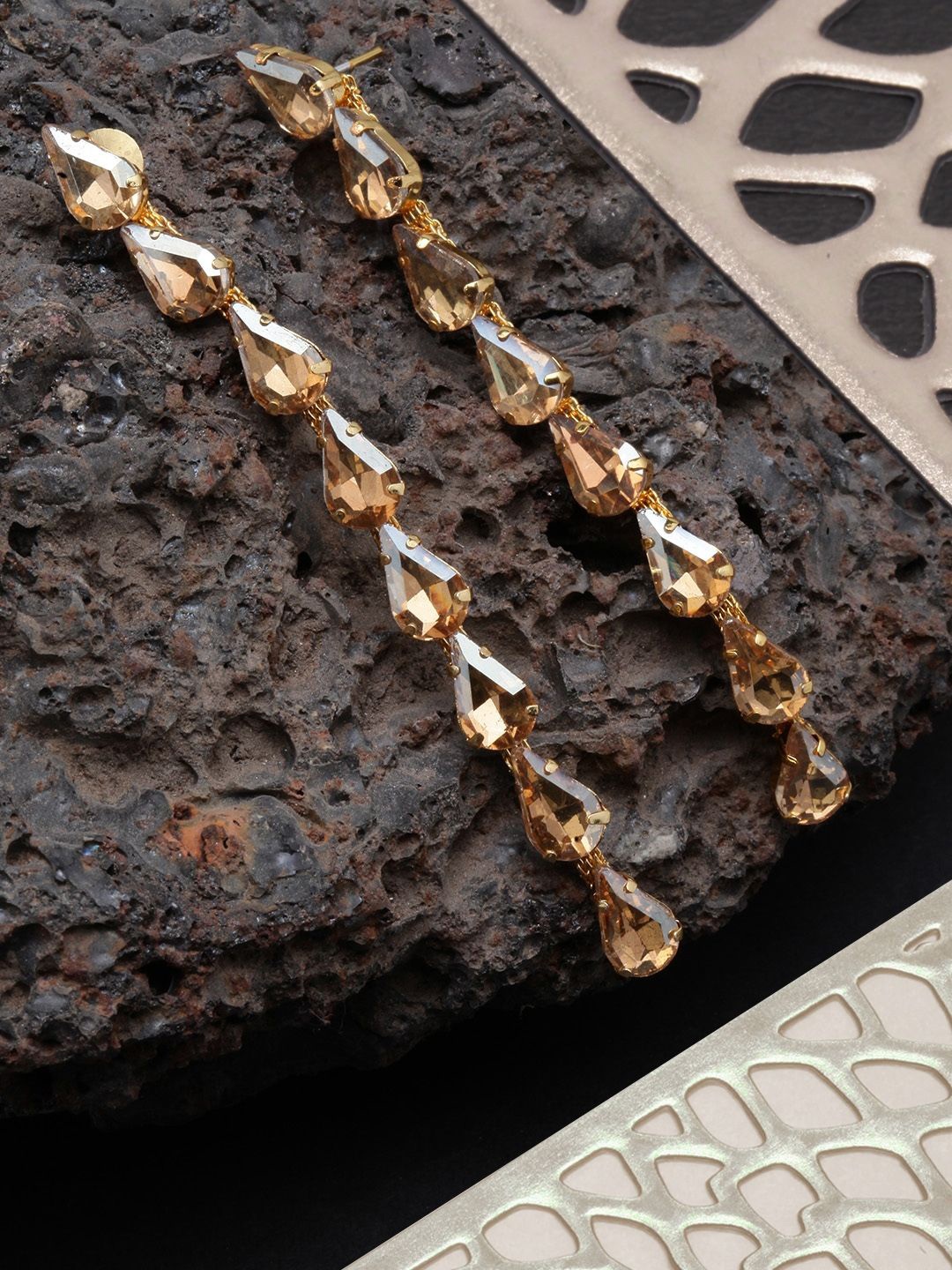 

KPOP Contemporary Drop Earrings, Gold