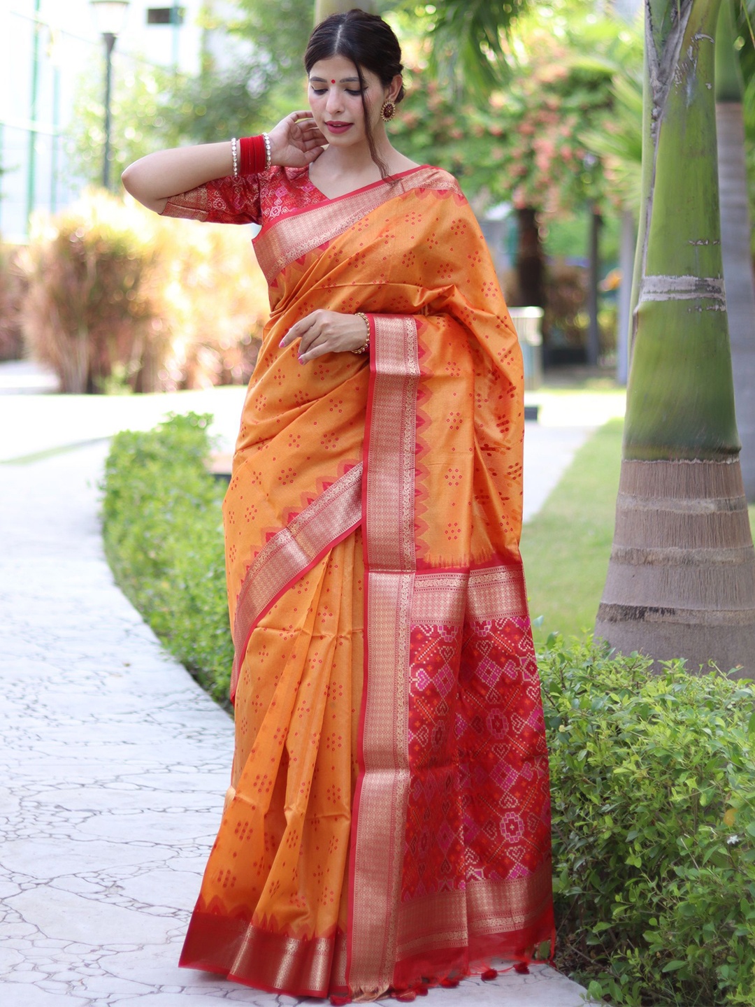 

Kandora Bandhani Printed Zari Pure Silk Tussar Saree, Orange