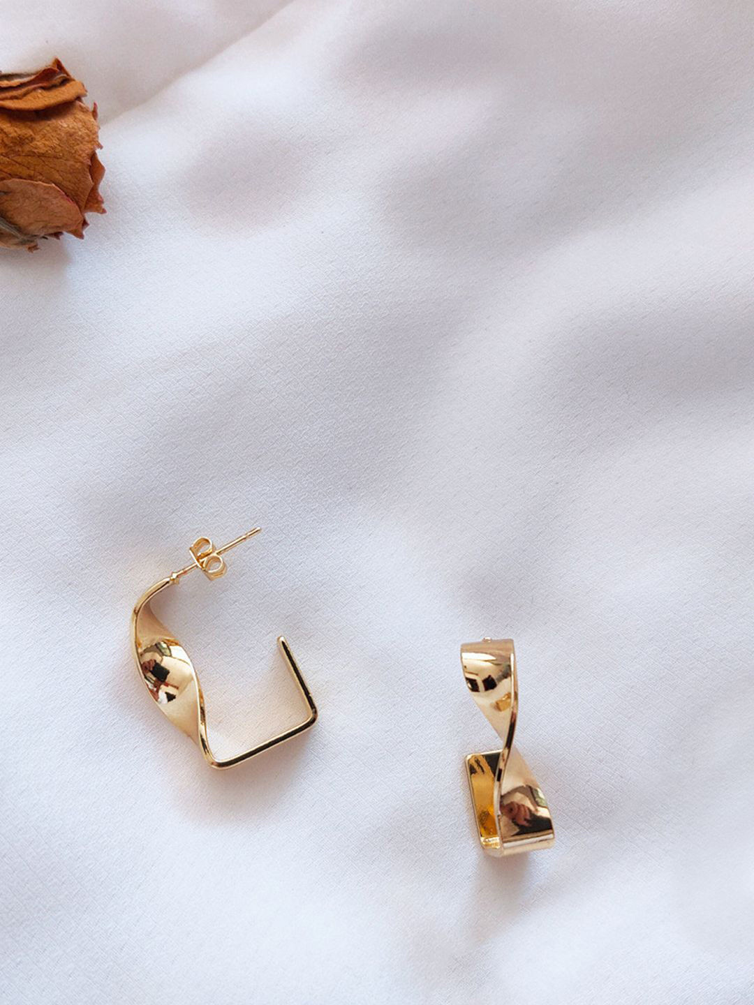

KRENOZ Geometric Half Hoop Earrings, Gold