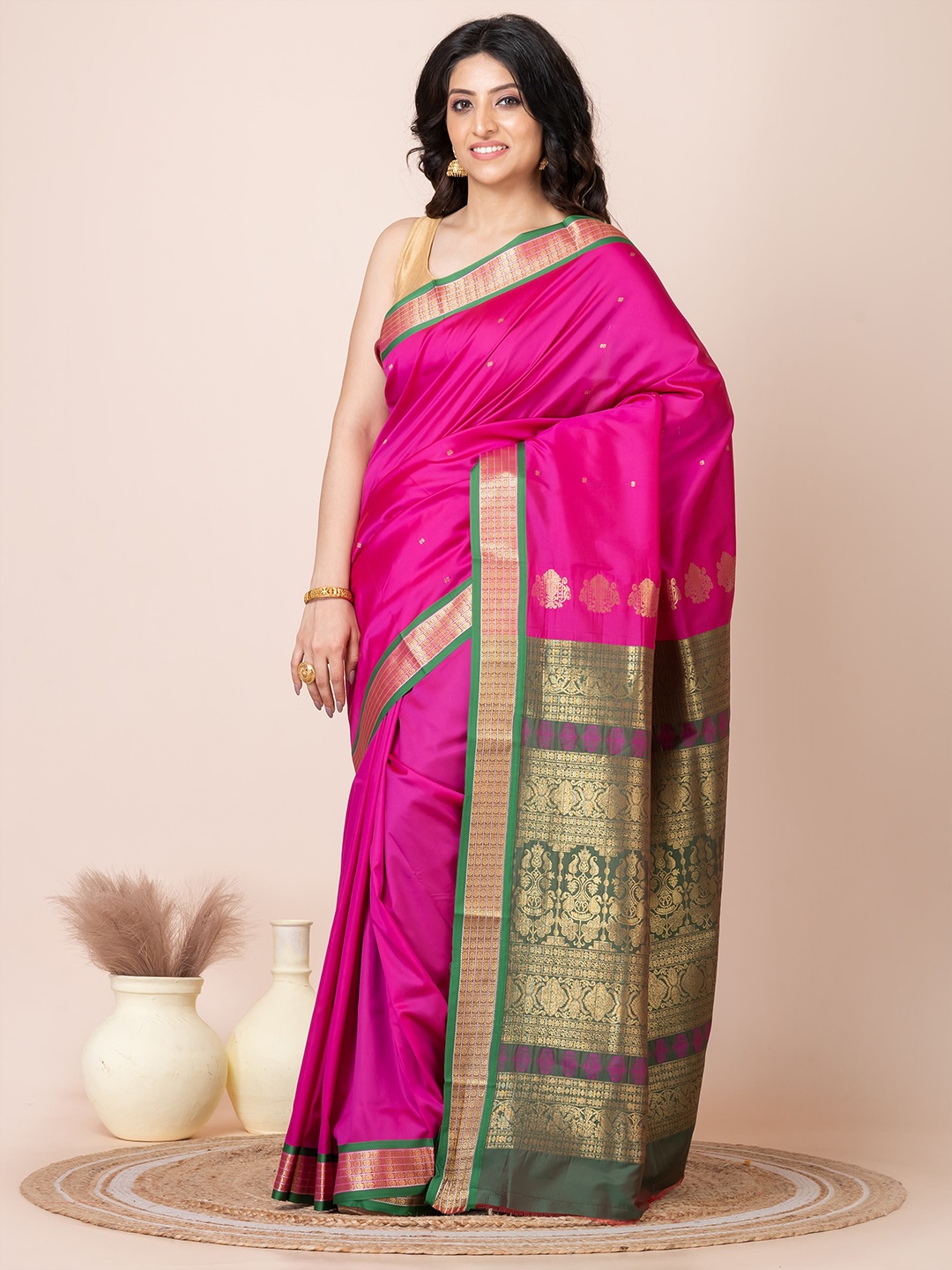 

HOUSE OF ARLI Ethnic Motifs Zari Bomkai silk Saree, Magenta
