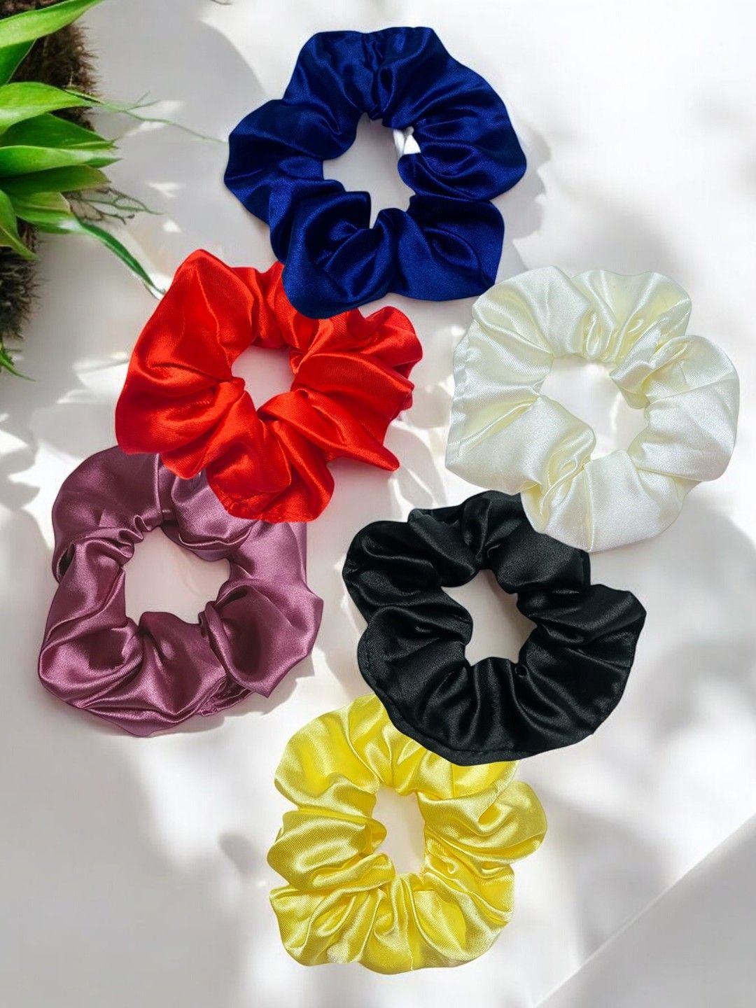 

fabula Women Set of 6 Satin Silk Scrunchy Ponytail Holders, Black
