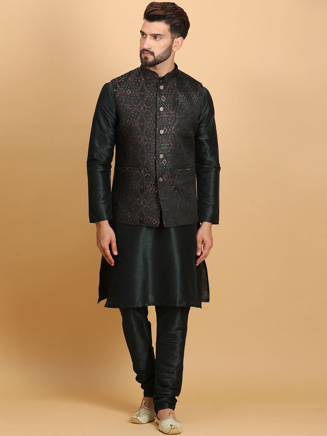 

Ethluxis Men Ethnic Motifs Regular Dupion Silk Kurta with Churidar, Green