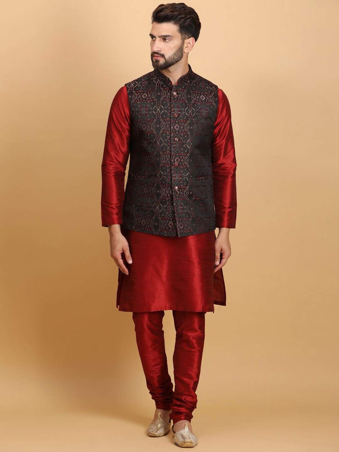 

Ethluxis Men Ethnic Motifs Regular Dupion Silk Kurta with Churidar, Maroon