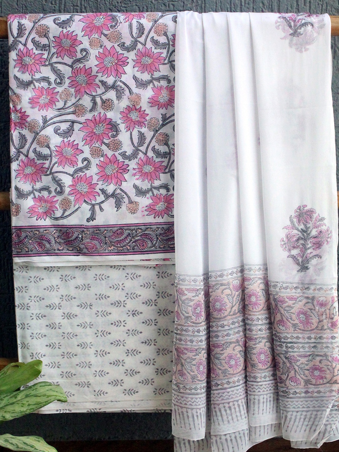

Weaves of Tradition Printed Pure Cotton Unstitched Dress Material, White