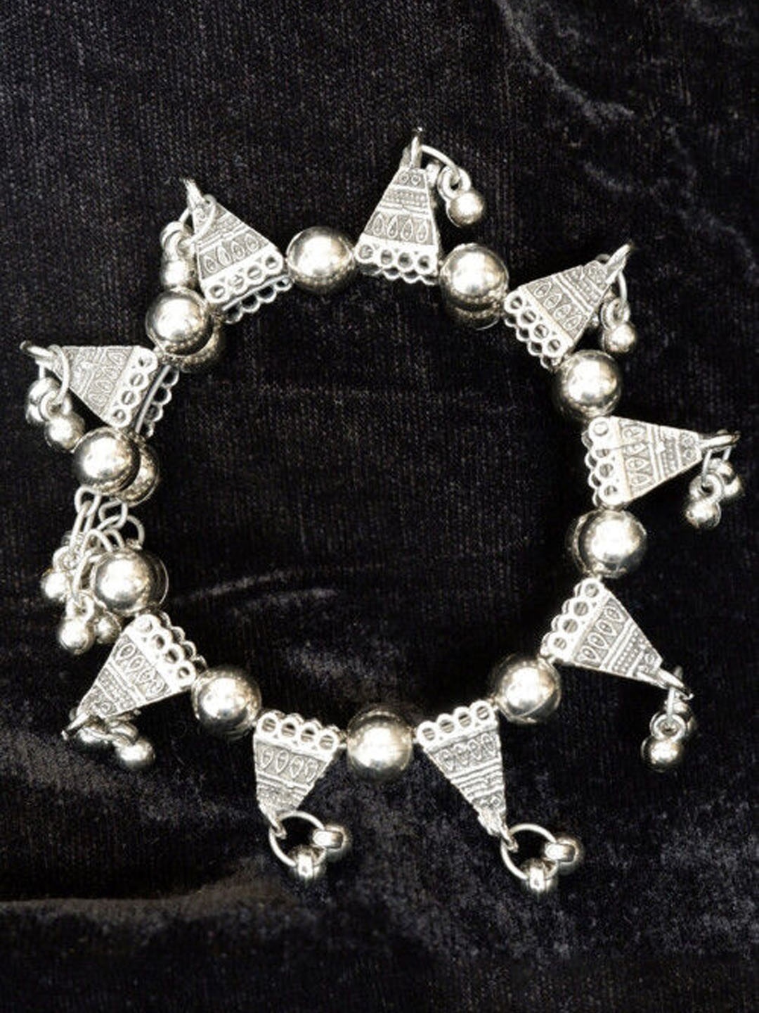 

VAGHBHATT Silver-Plated German Silver Oxidized Bangle