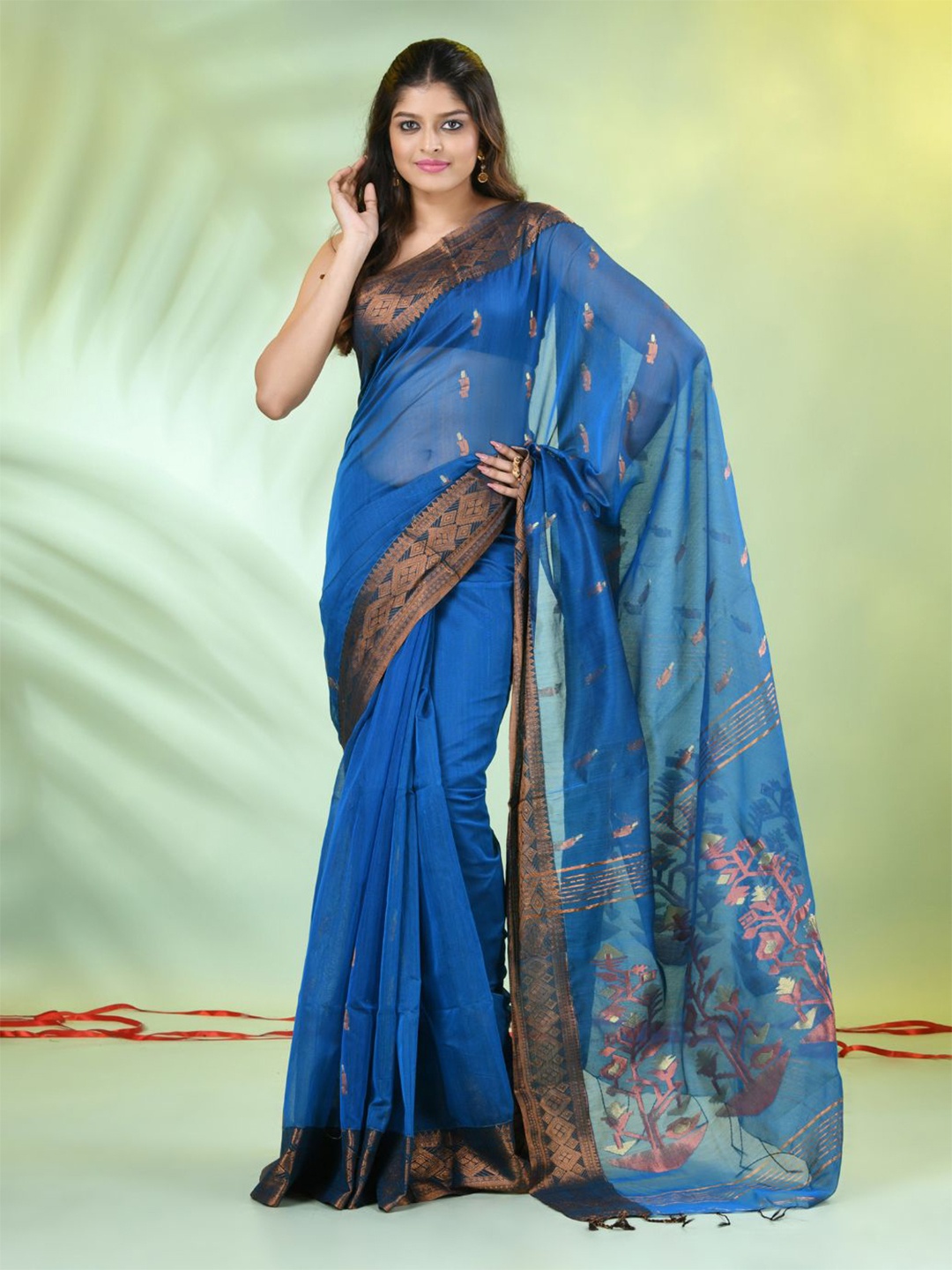 

Charukriti Ethnic Motifs Zari Saree, Blue