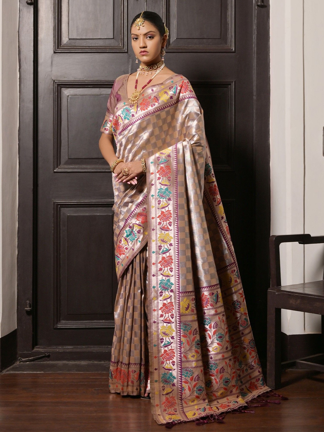

Kandora Woven Design Zari Pure Silk Paithani Saree, Lavender