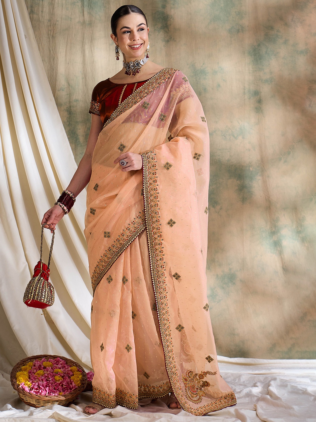 

Sangria Ethnic Motifs Embroidered Designer Saree, Peach