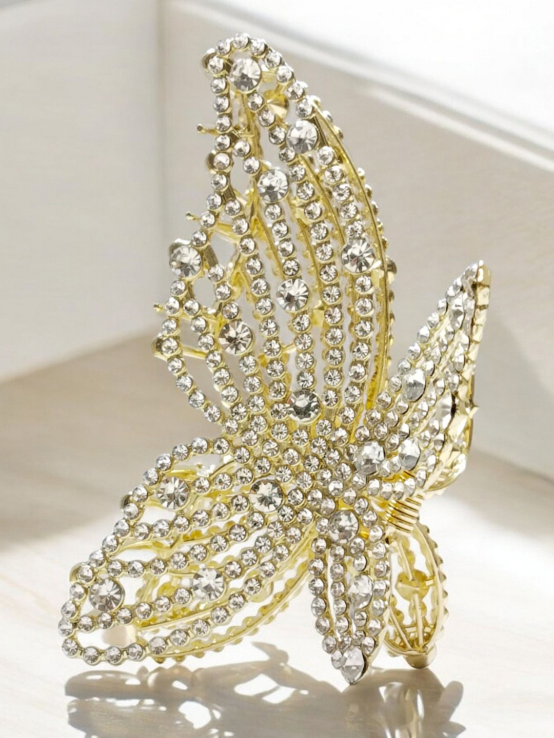 

fabula Women Embellished Butterfly Shape Claw Clip, Gold