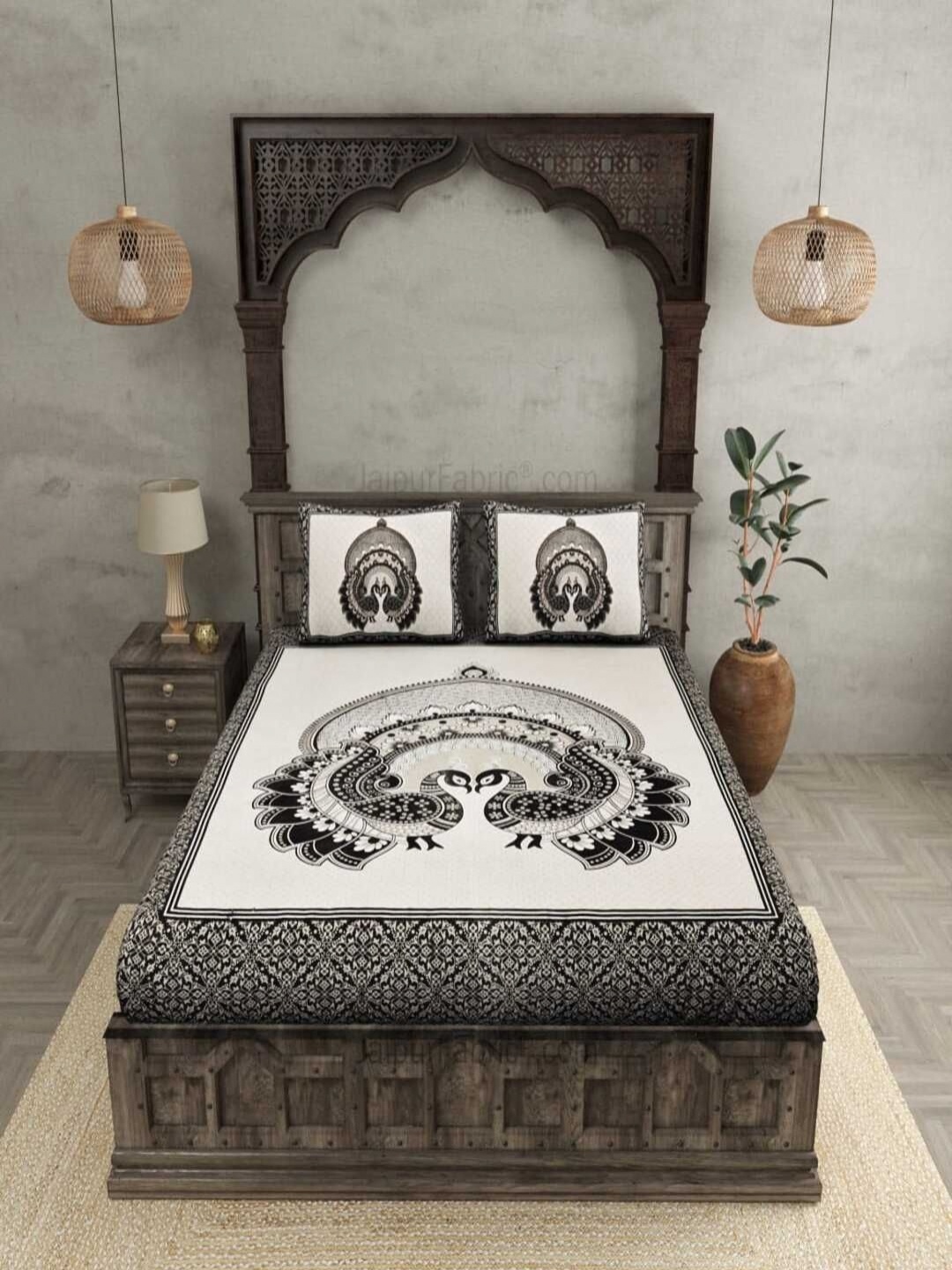 

Runjhun White Ethnic Motifs 240 TC Cotton King Bedsheet With 2 Pillow Covers
