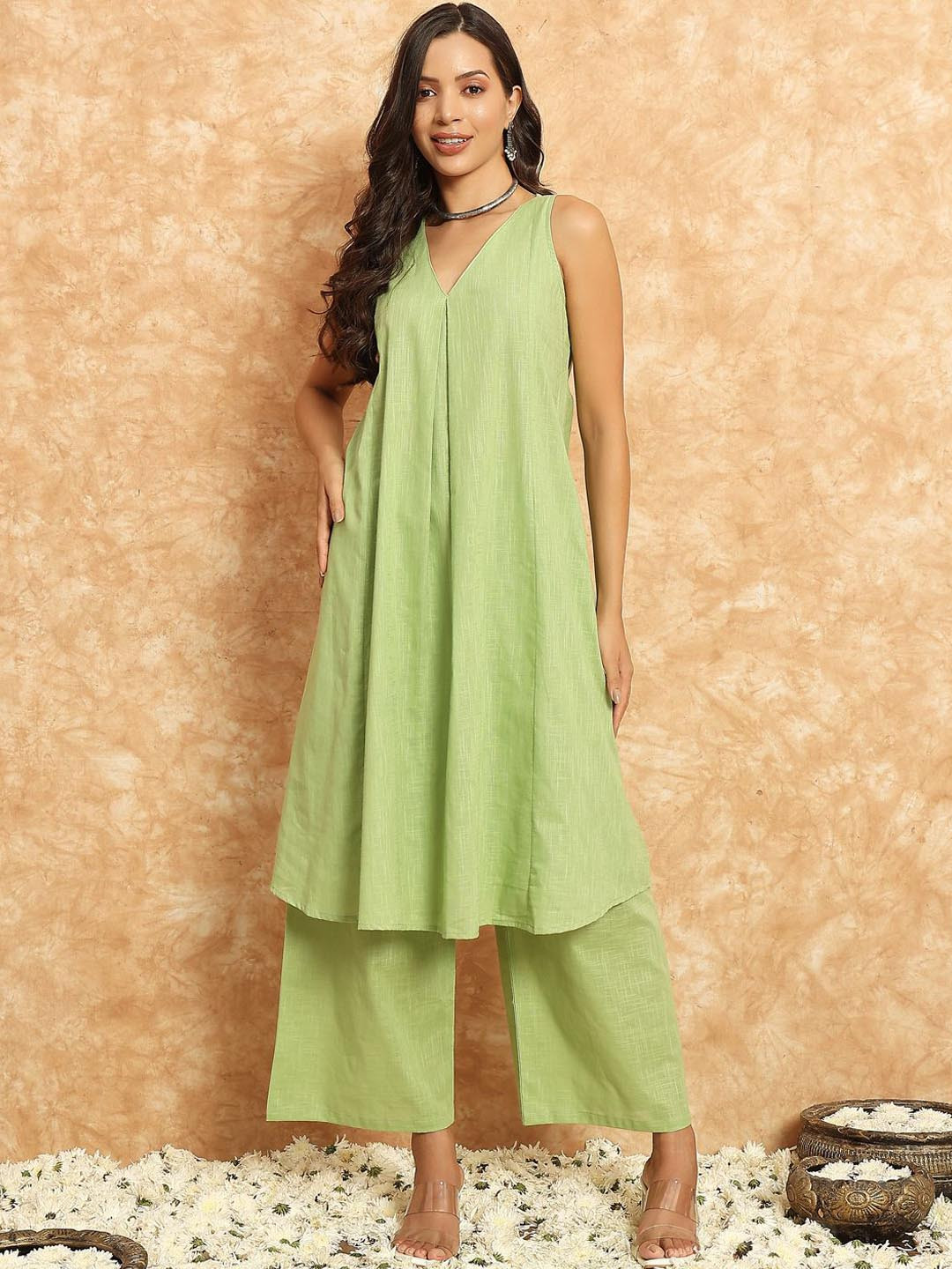 

DIVINATION V-Neck Sleeveless Regular Pure Cotton A-Line Kurta With Palazzo, Green