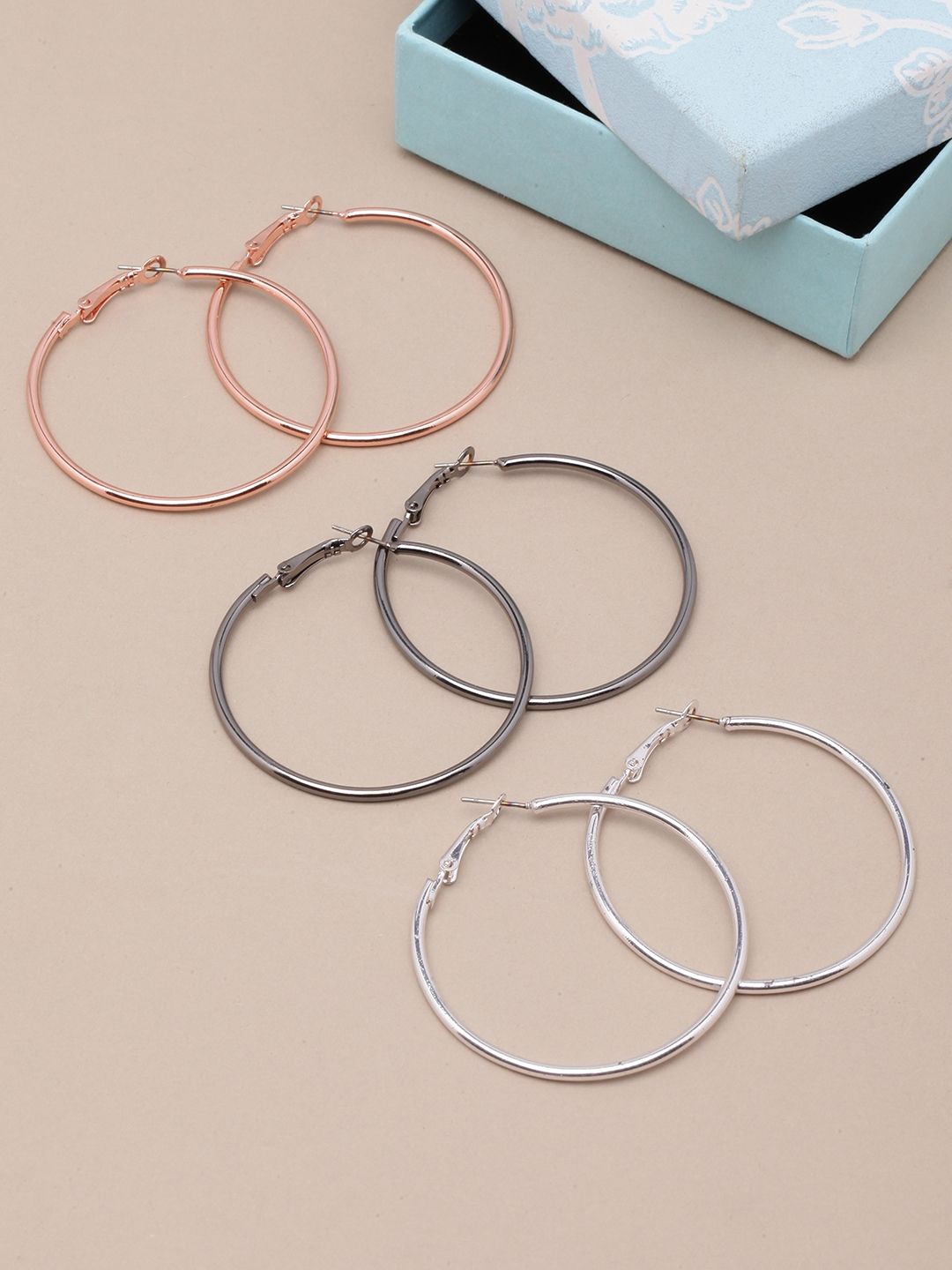 

KPOP Set Of 3 Rose Gold Plated Contemporary Hoop Earrings
