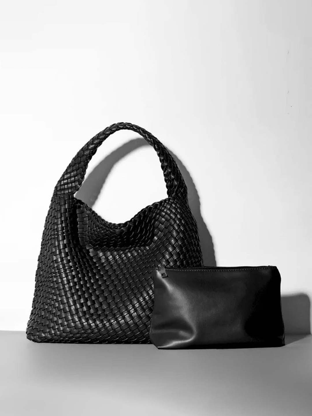 

CARRY CITY Women Textured Structured Hobo Bag, Black