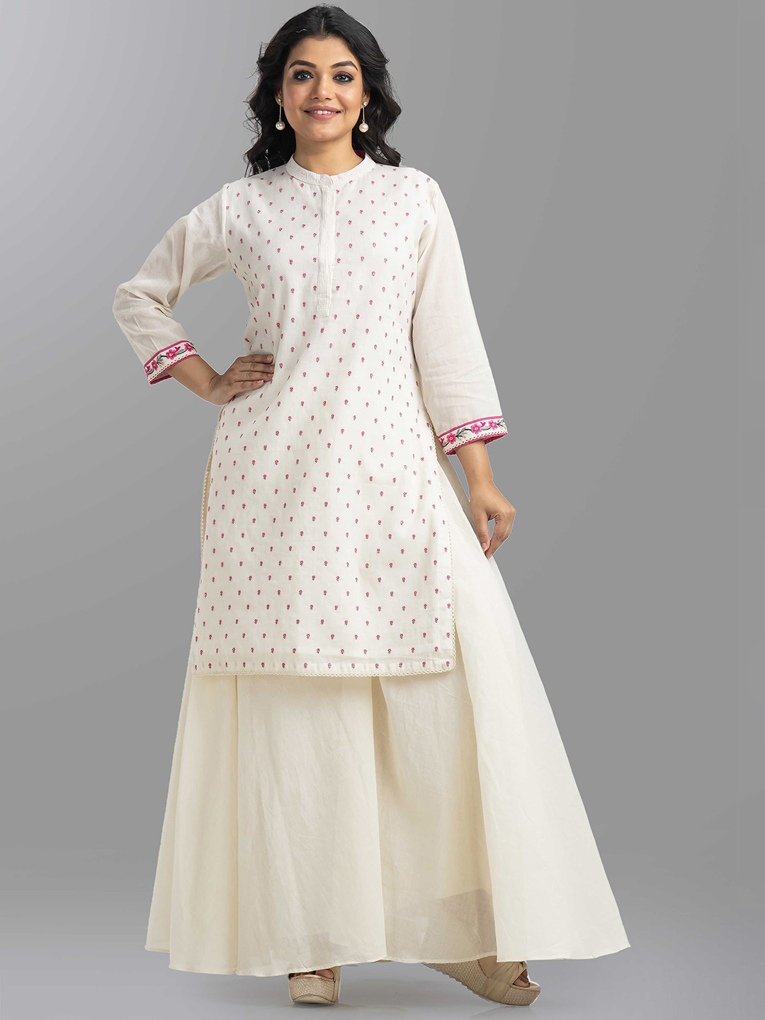 

SACRED SUTA Women Floral Embroidered Regular Sequinned Pure Cotton Kurta with Palazzos, White
