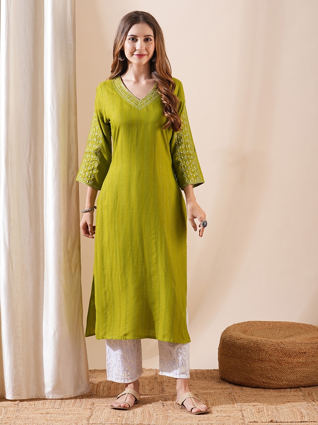 

FASHOR Women Ethnic Motifs Dobby Kurta, Lime green