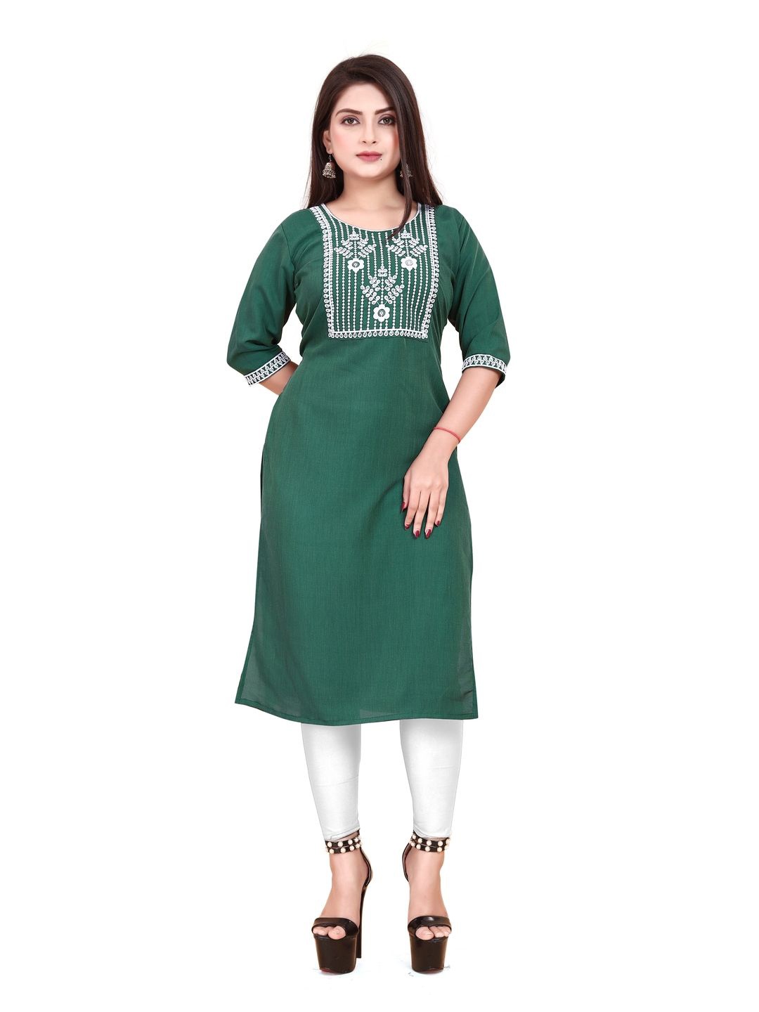 

AKK ENTERPRISE Women Floral Embroidered Thread Work Kurta, Green