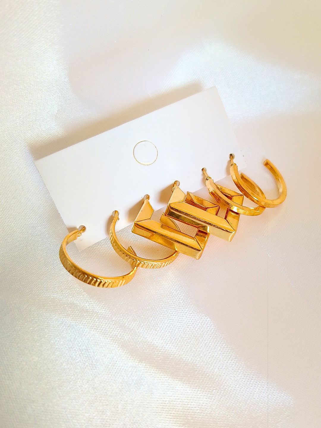 

DressBerry Set Of 3 Gold Toned Contemporary Hoop Earrings