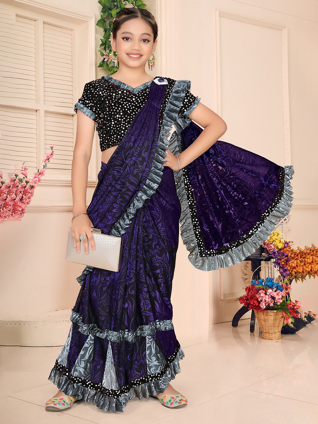 

HARPITA Floral Sequinned Ready to Wear Saree, Navy blue