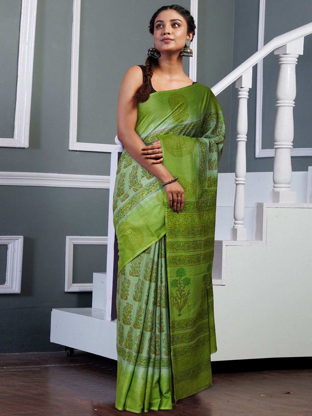 

Unnati Silks Ethnic Motifs Pure Cotton Handloom Block Print Saree, Green