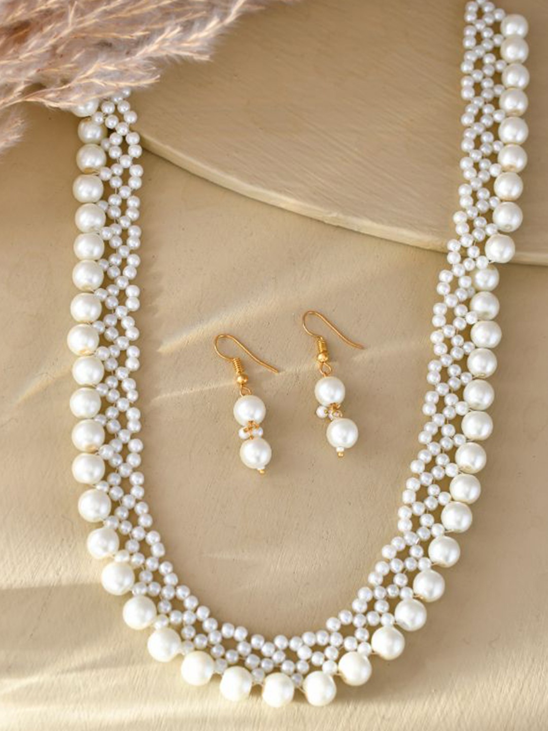 

DASTOOR Beaded Necklace & Earrings, White