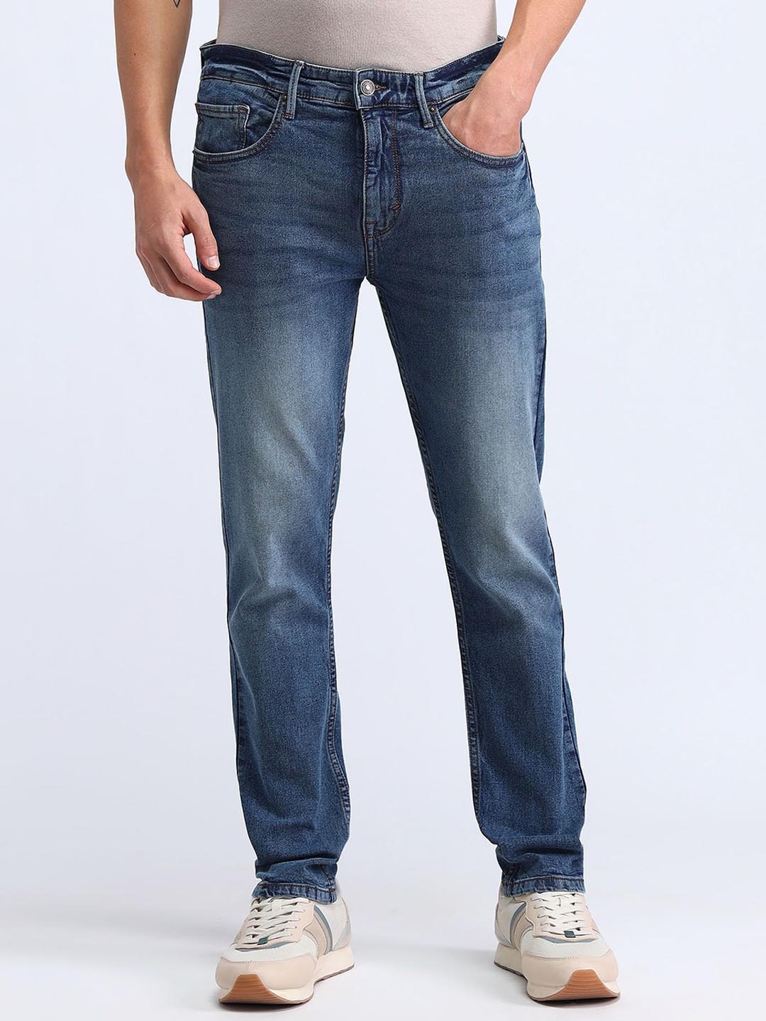 

Flying Machine Men Slim Fit Light Fade Stretchable Jeans, Blue