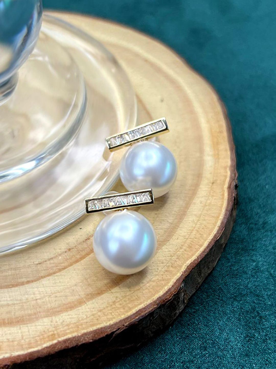 

VAGHBHATT Gold Plated Pearl Beaded Classic Stud Earrings