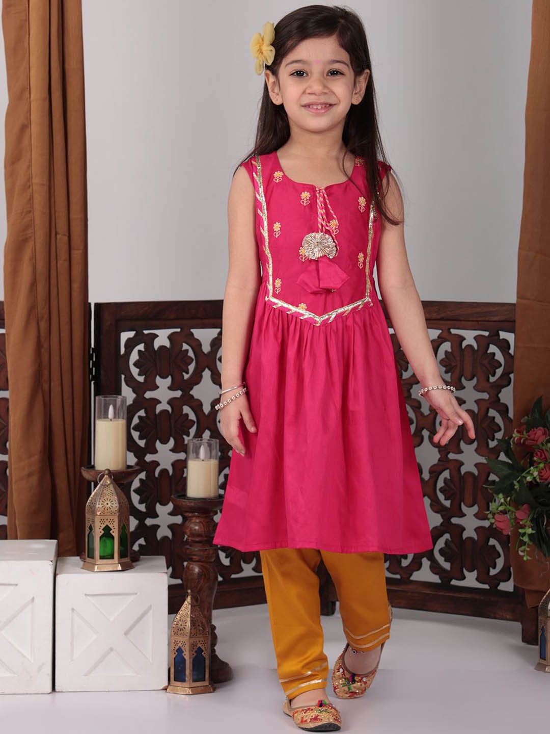 

Here&Now X Kinder Kids Girls Floral Embroidered Regular Pure Cotton Kurti with Palazzos, Pink