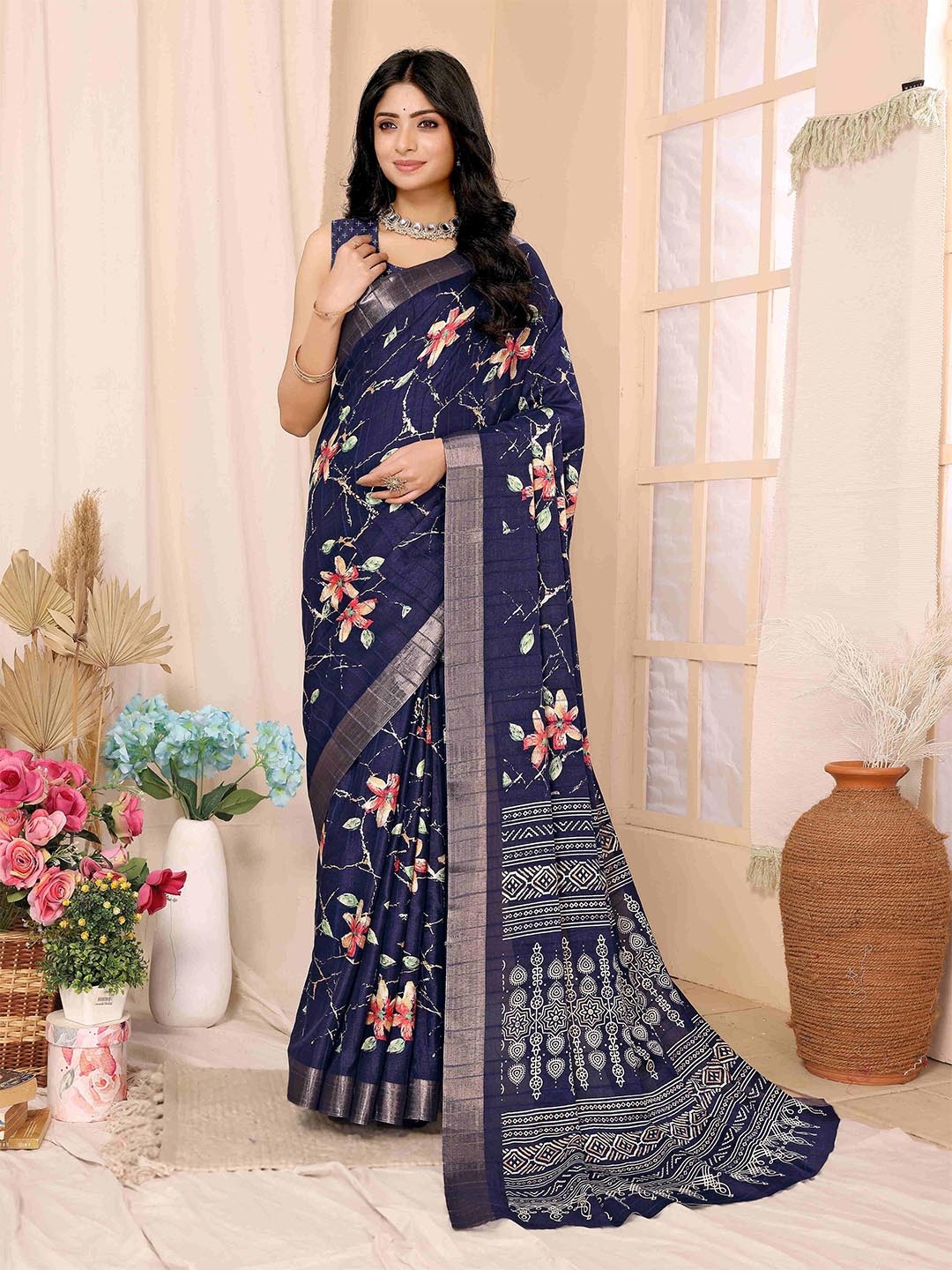 

sareyavella Floral Maheshwari Saree, Blue