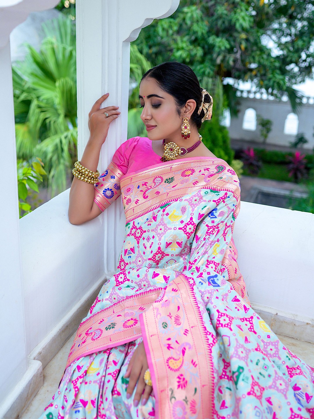 

Kandora Woven Design Zari Pure Silk Traditional Paithani Saree, Teal