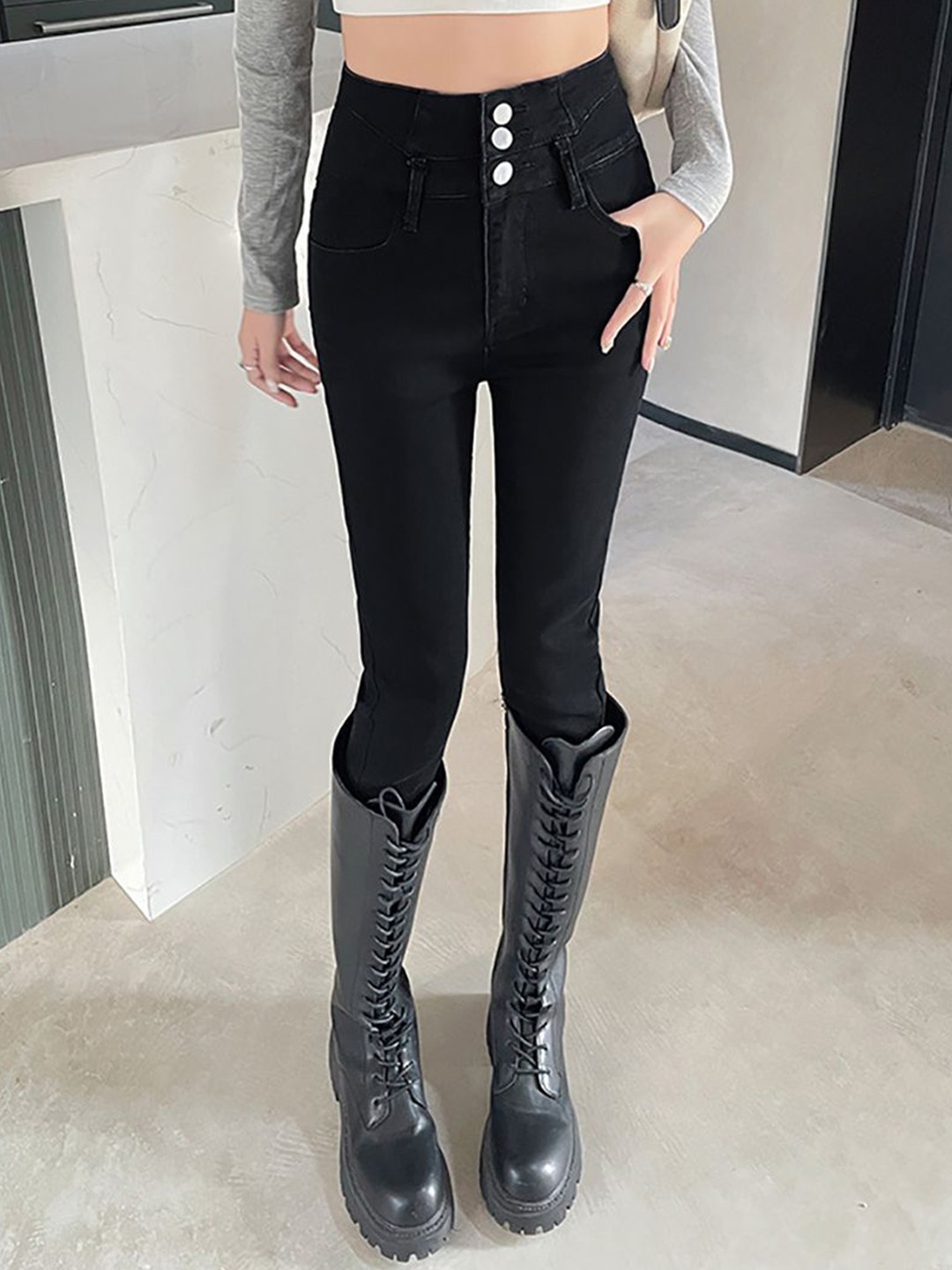 

StyleCast x Revolte Women Super Skinny Fit Light Fade Jeans, Black