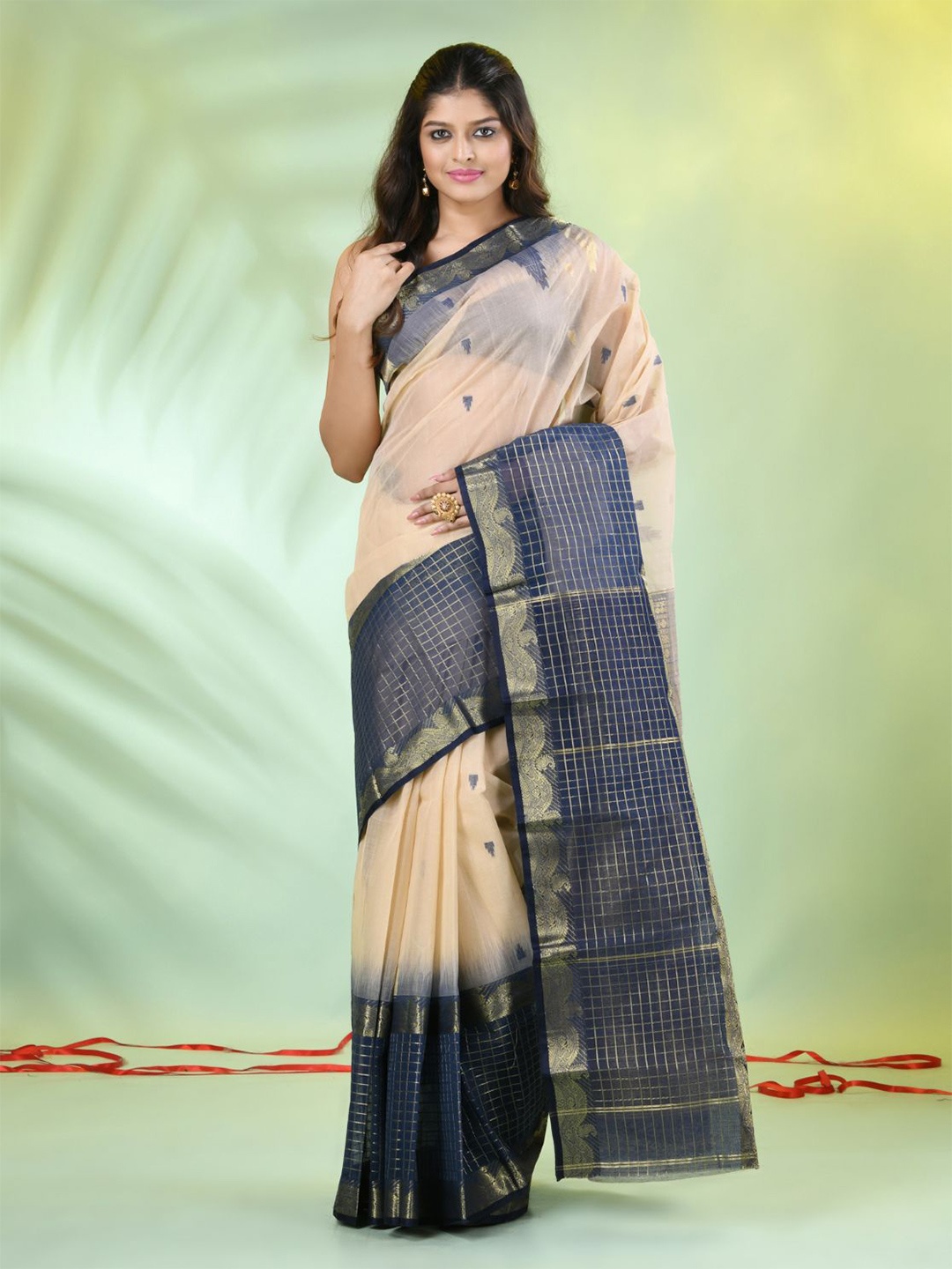 

Charukriti Woven Design Zari Pure Cotton Saree, Beige