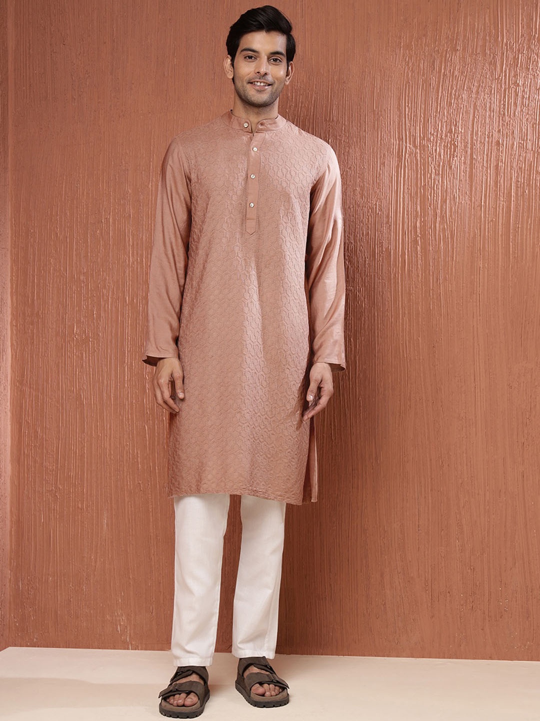 

Fabindia Men Thread Work Kurta, Peach